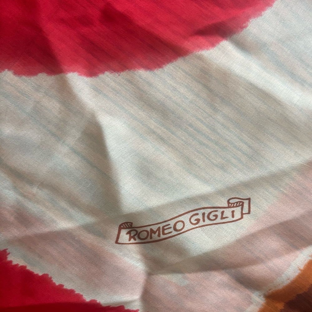 Romeo Gigli Red and Brown Scarf 100% Silk (Vintage)